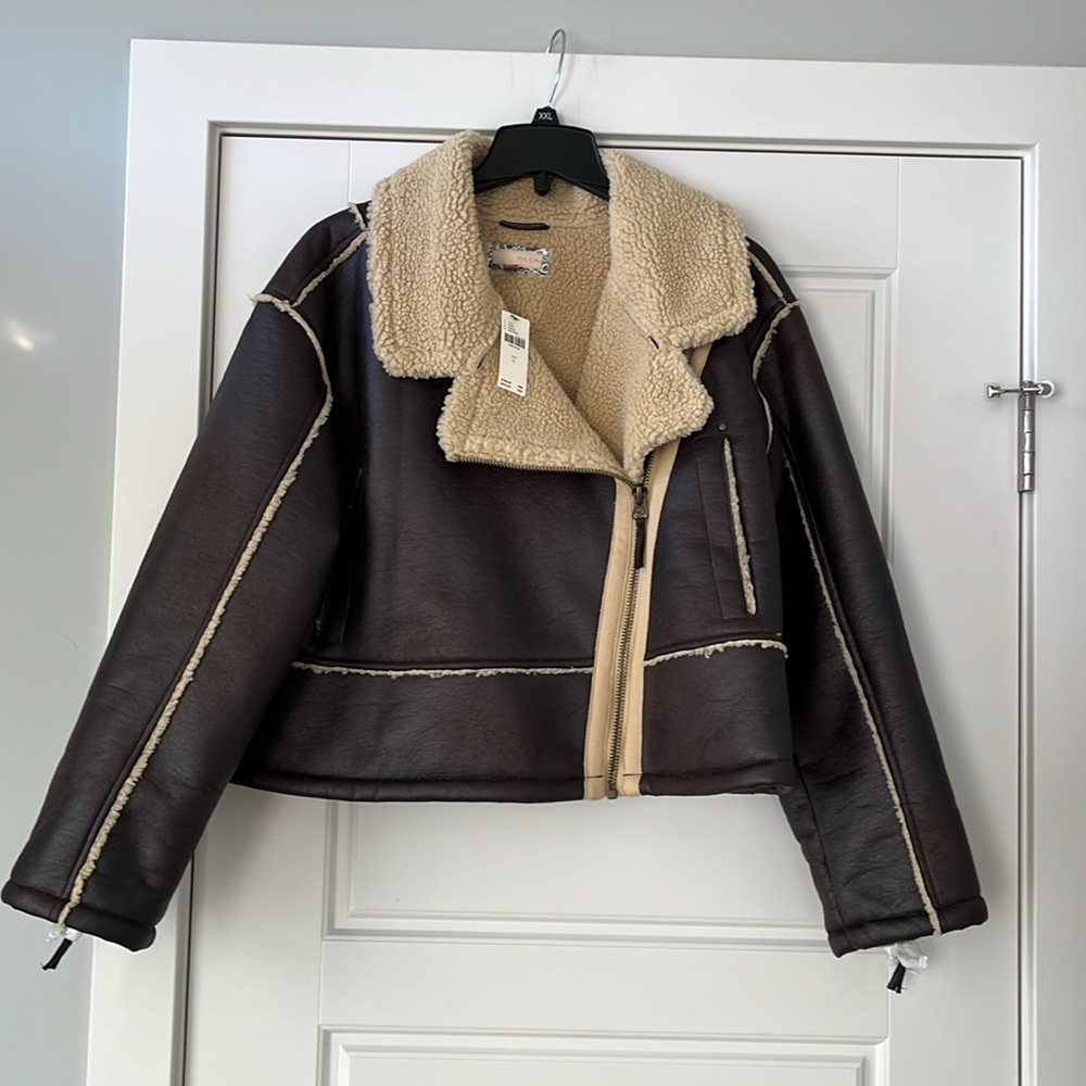 Anthropologie NWT Pilcro Faux-Leather Sherpa-Lined Jacket size M. - Picture 13 of 16